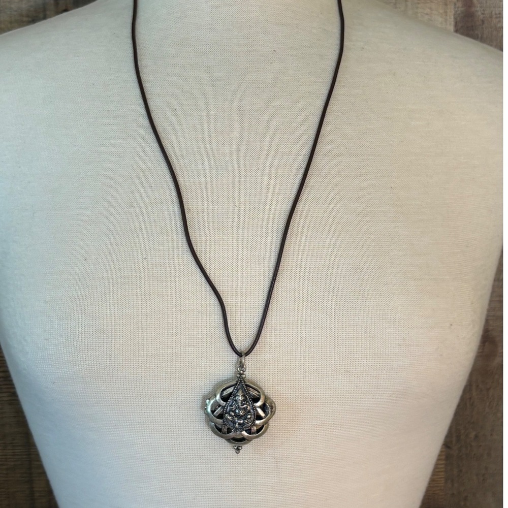 Silver Tone Ganesha Magnetic Filigree Locket Pendant Cord Necklace